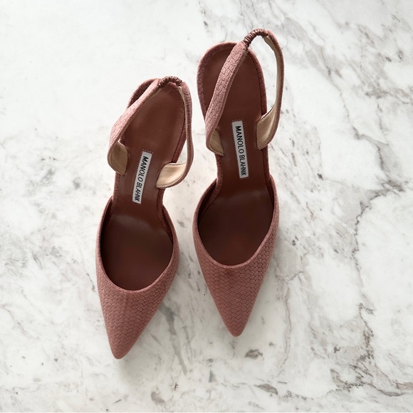 MANOLO BLAHNIK Carolyne Textured Suede Mid-Heel Slingback Pump in Pink (Size 38) - Picture 7 of 13